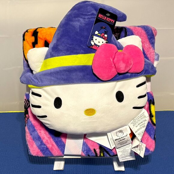 Hello Kitty Halloween Themed Plush Blanket & Pillow Set and Trick or Treat Bag - Picture 3 of 6